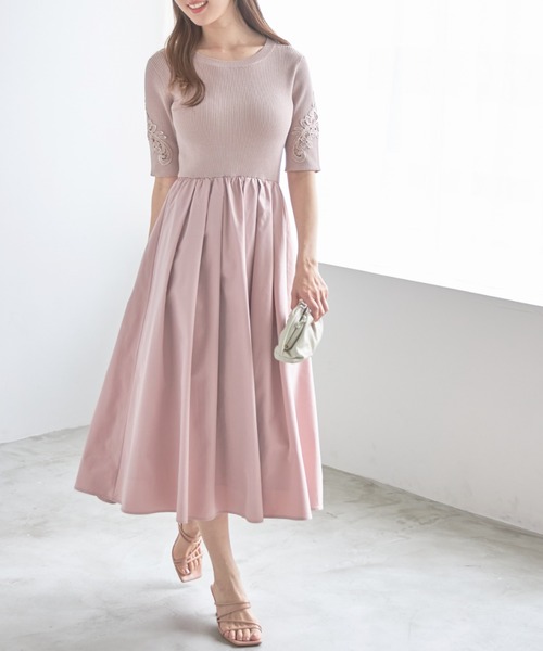 tocco closetフラワー刺繍スリーブリブニットタフタドッキングワンピース フラワー刺繍スリーブリブニット×タフタドッキングワンピース