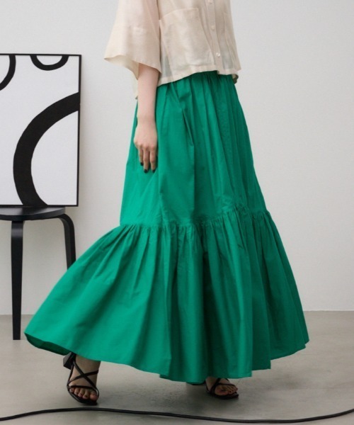 AZUL by moussy（アズールバイマウジー）の「リネンミックスマキシスカート（スカート・レディース・グリーン/ブラウン/レッド/ブラック/ライトベージュ・FREE）」の2枚目の写真