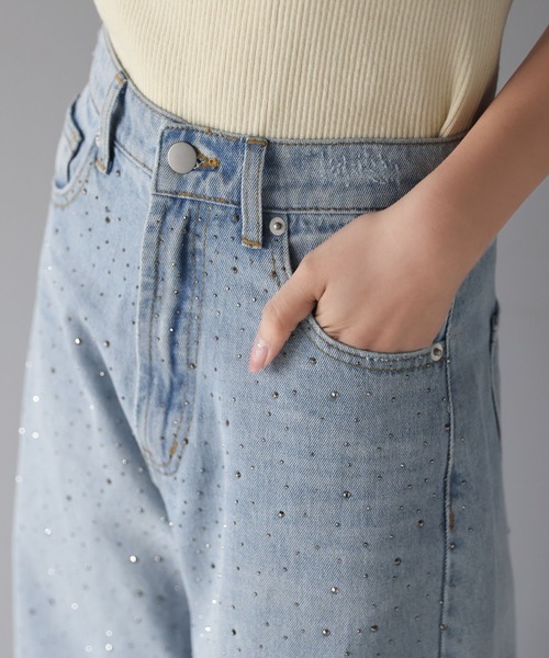 mily bilet（ミウィビレット）の「【mily bilet】動くたび、キラキラ輝くオーロラストーンが主役。ヴィンテージライクカーブデニムパンツ（デニムパンツ・レディース・ブルー/その他1/ブラック・X-LARGE/SMALL/MEDIUM/LARGE）」の14枚目の写真
