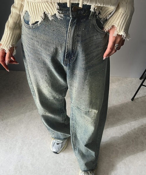 mily bilet（ミウィビレット）の「【mily bilet】動くたび、キラキラ輝くオーロラストーンが主役。ヴィンテージライクカーブデニムパンツ（デニムパンツ・レディース・ブルー/その他1/ブラック・X-LARGE/SMALL/MEDIUM/LARGE）」の18枚目の写真