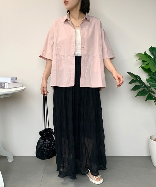 CRB(シーアールビー)の「バックフリル半袖シャツ(シャツ/ブラウス・レディース・ベージュ/ピンク/ライトグリーン/オフホワイト・F)」の9枚目の写真
