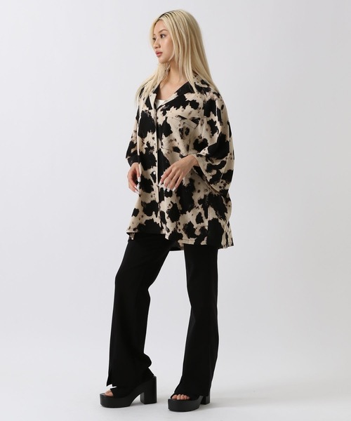 FOREVER 21（フォーエバー トゥエンティーワン）の「【2024SS】カットフレアパンツ（その他パンツ・レディース・カーキ/ブラック・MEDIUM/SMALL）」の9枚目の写真