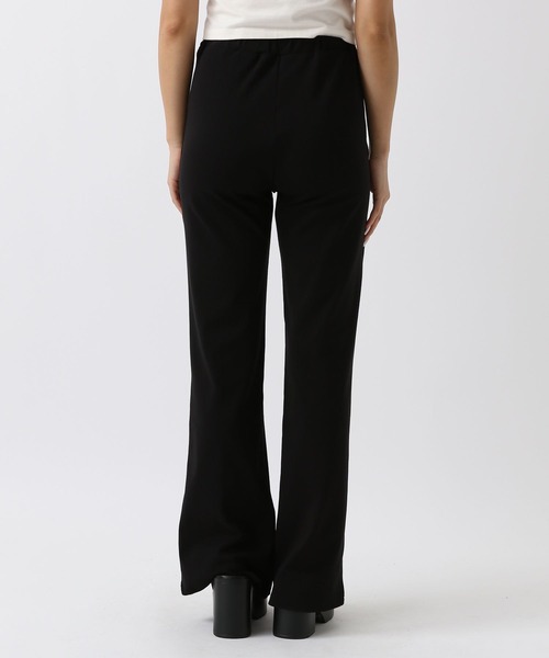 FOREVER 21（フォーエバー トゥエンティーワン）の「【2024SS】カットフレアパンツ（その他パンツ・レディース・カーキ/ブラック・MEDIUM/SMALL）」の19枚目の写真