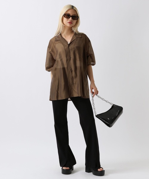 FOREVER 21（フォーエバー トゥエンティーワン）の「【2024SS】カットフレアパンツ（その他パンツ・レディース・カーキ/ブラック・MEDIUM/SMALL）」の16枚目の写真