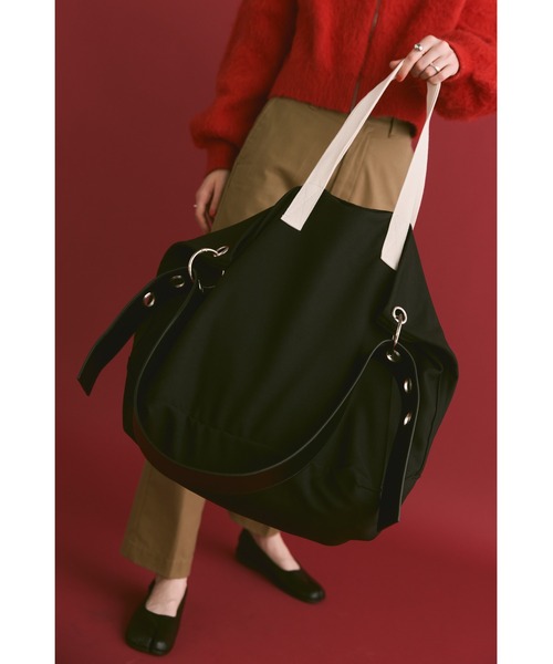 un/neu（アンノイ）の「フェイクレザーコンビスーパーBIGトート / 大容量（トートバッグ・レディース・ブラック/ネイビー/ボルドー・FREE）」の2枚目の写真