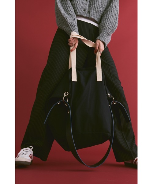 un/neu（アンノイ）の「フェイクレザーコンビスーパーBIGトート / 大容量（トートバッグ・レディース・ブラック/ネイビー/ボルドー・FREE）」の11枚目の写真