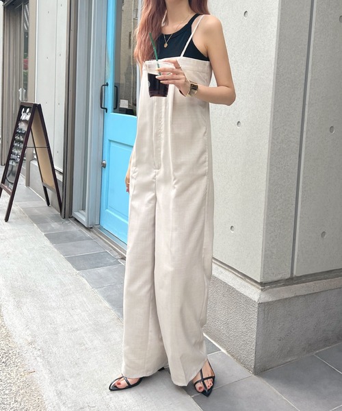 Futier land（フューティアランド）の「【低身長向け商品】リネンライクベアトップサロペット（サロペット/オーバーオール・レディース・アイボリー/ブラック/グレイッシュベージュ・FREE）」の5枚目の写真