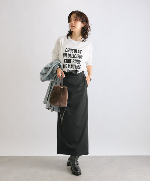 RIVE DROITE（リヴドロワ）の「【コーデのポイントに】CHOCOLATロンTee（Tシャツ/カットソー・レディース・ホワイト/ブラック/ブラウン・FREE）」の4枚目の写真