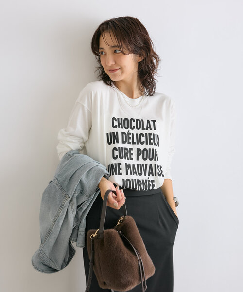 RIVE DROITE（リヴドロワ）の「【コーデのポイントに】CHOCOLATロンTee（Tシャツ/カットソー・レディース・ホワイト/ブラック/ブラウン・FREE）」の8枚目の写真