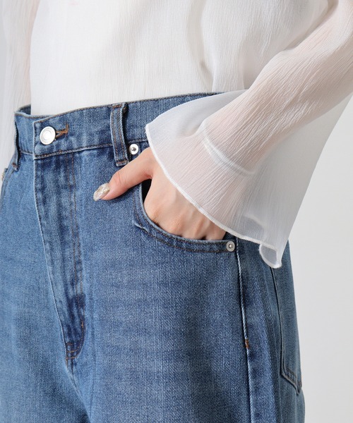 atONE(アットワン)の「加工デニムカーブパンツ(デニムパンツ・レディース・ブルー/オフホワイト/ブルー系その他2・M)」の8枚目の写真