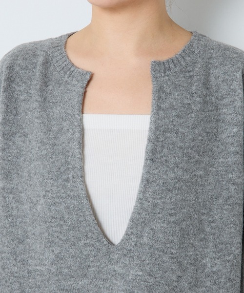 COLLAGE GALLARDAGALANTE（コラージュガリャルダガランテ）の「深Vネックニット/WEB限定（ニット/セーター・レディース・オフホワイト/グレー/ブラック/ライトグレー・FREE）」の10枚目の写真