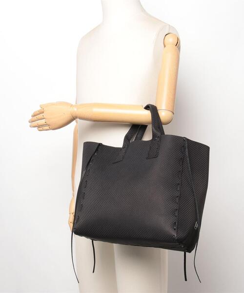 POMTATA(ポンタタ)の「POMTATA/ポンタタ/SAKU TOTE BAG(トートバッグ・レディース・ホワイト/ブラック・F)」の22枚目の写真