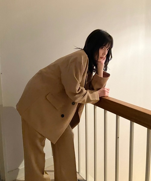 AS KNOW AS plus（アズノゥアズプラス）の「◇ダブルボタンテーラードジャケット　セットアップ可能（テーラードジャケット・レディース・ベージュ/ブラック/グレー・FREE）」の3枚目の写真
