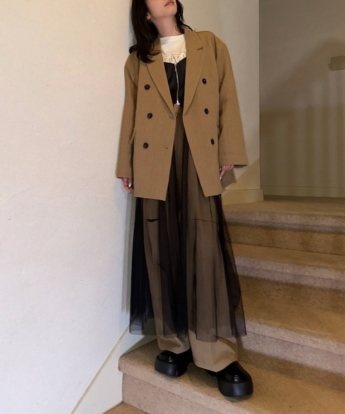 AS KNOW AS plus（アズノゥアズプラス）の「◇ダブルボタンテーラードジャケット　セットアップ可能（テーラードジャケット・レディース・ベージュ/ブラック/グレー・FREE）」の5枚目の写真