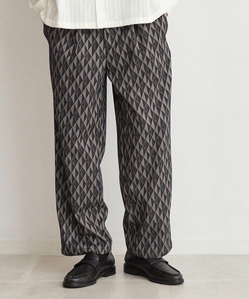 THE SHOP TK （ザ ショップ ティーケー ）の「◆【ヒルナンデス！で紹介】総柄ジャカードイージーパンツ（その他パンツ・メンズ・ネイビー系3/ブルー系その他5・03/02）」の2枚目の写真