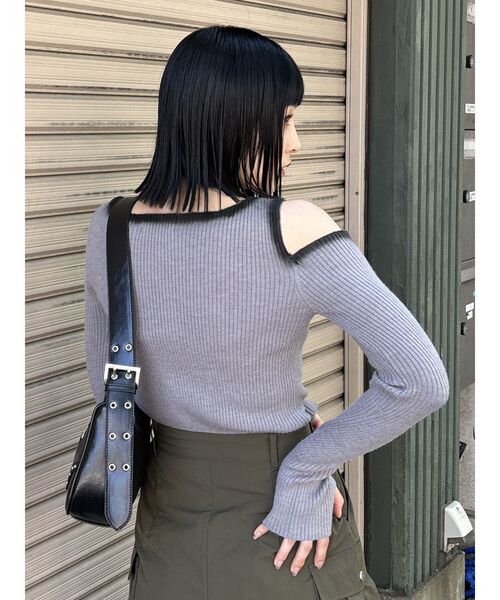 MURUA(ムルーア)の「カットアウトスプレーニット(ニット/セーター・レディース・グレー/モカ/ブルー/アイボリー・FREE)」の8枚目の写真