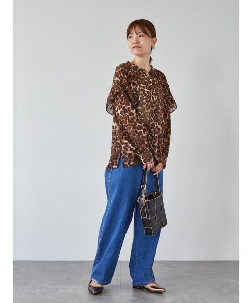 Lugnoncure(ルノンキュール)の「アソート柄フリルブラウス(シャツ/ブラウス・レディース・オフホワイト/ネイビー/ベージュ・F)」の6枚目の写真