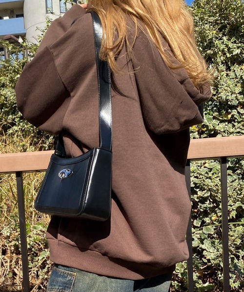 WEGO（ウィゴー）の「WEGO/BIGメタルパーツショルダー（ショルダーバッグ・レディース・レッド/ブラック/グレー・FREE）」の10枚目の写真