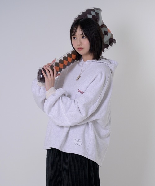 EFFECTEN(エフェクテン)の「【EFFECTEN】Stone Wash Sweat Hoodie(スウェット・メンズ・アッシュグレー/ブラック・FREE)」の2枚目の写真