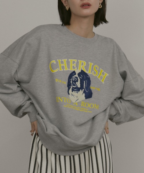 MERLOT（メルロー）の「相良刺繍＆ロゴプリントドッグスウェット（スウェット・レディース・ブラック/チャコールグレー/バーガンディー・FREE）」の2枚目の写真