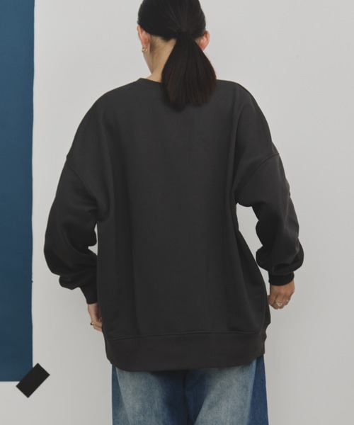 MERLOT（メルロー）の「相良刺繍＆ロゴプリントドッグスウェット（スウェット・レディース・ブラック/チャコールグレー/バーガンディー・FREE）」の7枚目の写真