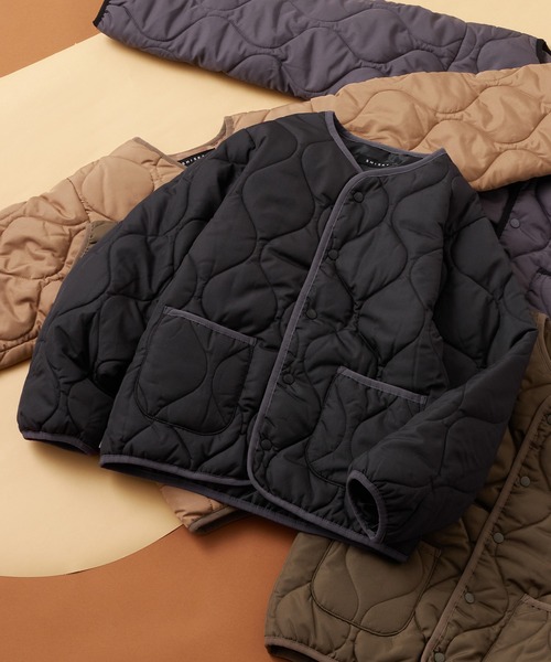 SHISKY(シスキー)の「SHISKY / シスキー マイクロタフタ キルティング ノーカラージャケット 長袖 キッズ(ノーカラージャケット・キッズ・カーキ/ブラック/チャコール/ベージュ・140/130/120/110/160/150)」の2枚目の写真