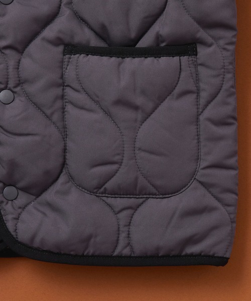 SHISKY(シスキー)の「SHISKY / シスキー マイクロタフタ キルティング ノーカラージャケット 長袖 キッズ(ノーカラージャケット・キッズ・カーキ/ブラック/チャコール/ベージュ・140/130/120/110/160/150)」の10枚目の写真