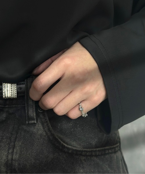 blatto(ブラット)の「【blatto 925silver】925シルバー クロス デザイン チェーンリング bla-ring-00738 N(リング・メンズ・シルバー系その他/ブラック/シルバー/クリア/ブルー・US10/US7)」の5枚目の写真