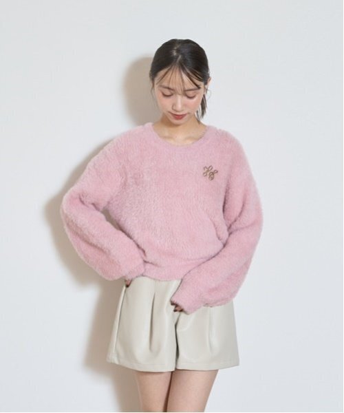 LOVETOXIC（ラブトキシック）の「ブローチつきシャギーニット（ニット/セーター・キッズ・サックスブルー/ピンク/オフホワイト・L/M/S）」の3枚目の写真