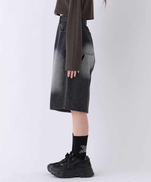 repipi armario(レピピ アルマリオ)の「ペインターハーフパンツ(デニムパンツ・キッズ・ブラック/ブルー系その他/ブルー系その他2・LARGE/SMALL/MEDIUM)」の11枚目の写真