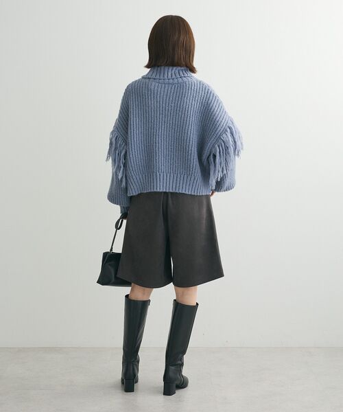 ELENCARE DUE（エレンカーレデュエ）の「・ELENCARE DUE スエードポンチハーフパンツ（その他パンツ・レディース・グレイッシュベージュ/チャコールグレー/グレー・FREE）」の6枚目の写真