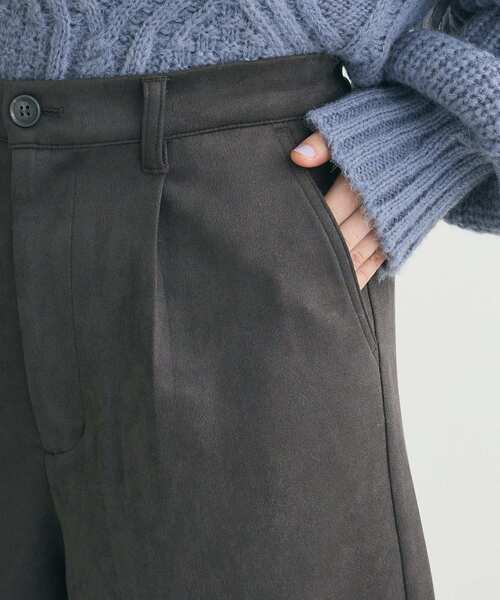 ELENCARE DUE（エレンカーレデュエ）の「・ELENCARE DUE スエードポンチハーフパンツ（その他パンツ・レディース・グレイッシュベージュ/チャコールグレー/グレー・FREE）」の9枚目の写真