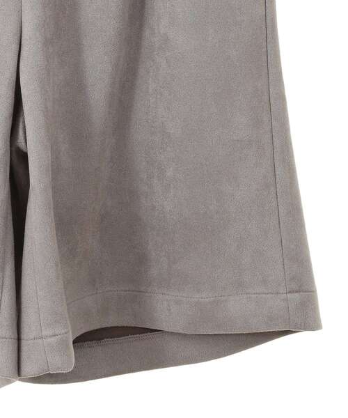 ELENCARE DUE（エレンカーレデュエ）の「・ELENCARE DUE スエードポンチハーフパンツ（その他パンツ・レディース・グレイッシュベージュ/チャコールグレー/グレー・FREE）」の18枚目の写真