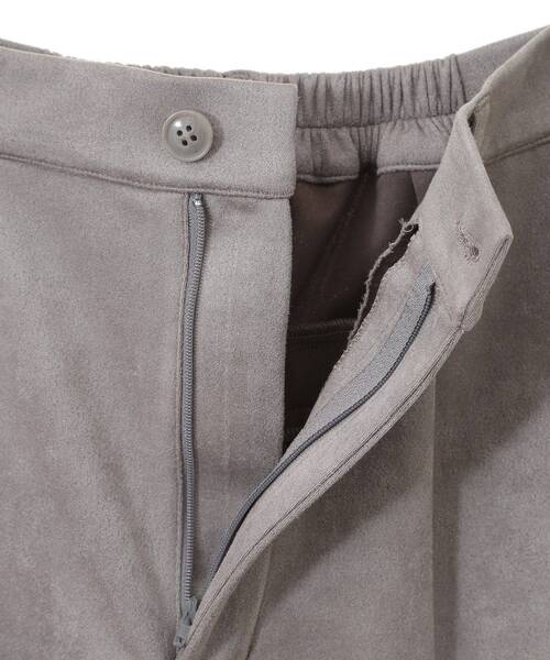 ELENCARE DUE（エレンカーレデュエ）の「・ELENCARE DUE スエードポンチハーフパンツ（その他パンツ・レディース・グレイッシュベージュ/チャコールグレー/グレー・FREE）」の19枚目の写真