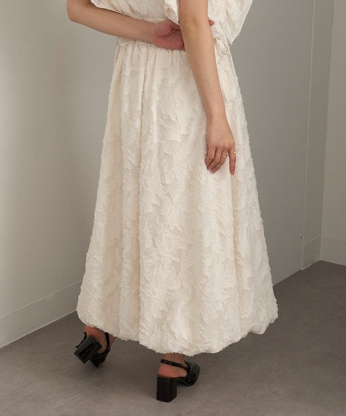 MAGASIN DE MODE Chou Chou(マガジンデモードシュシュ)の「【MAGASIN DE MODE Chou Chou】フリンジジャガードバルーンスカート XNN※(スカート・レディース・アイボリー/ブラック・FREE)」の6枚目の写真