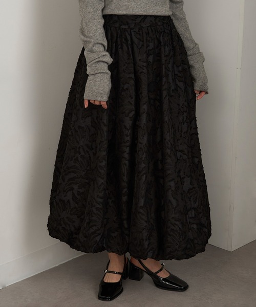 MAGASIN DE MODE Chou Chou(マガジンデモードシュシュ)の「【MAGASIN DE MODE Chou Chou】フリンジジャガードバルーンスカート XNN※(スカート・レディース・アイボリー/ブラック・FREE)」の10枚目の写真