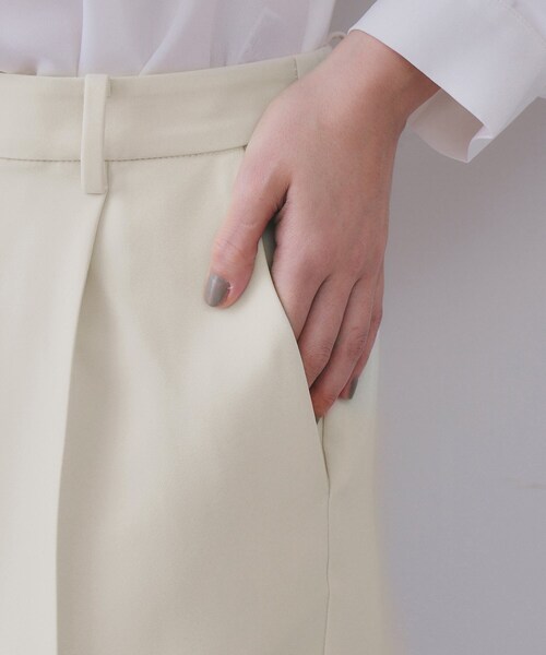 OPAQUE.CLIP（オペークドットクリップ）の「《通勤・セレモニー対応/セットアップ対応》ステップヘムテーパードパンツ【洗濯機洗い可】（その他パンツ・レディース・ブラック/オフホワイト・40/38/42/36）」の16枚目の写真