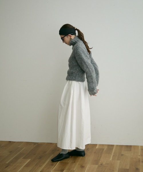 Crisp(クリスプ)の「【ZOZO限定】タートルネックボリュームニット(ニット/セーター・レディース・ベージュ/ブルー/グレー・FREE)」の7枚目の写真
