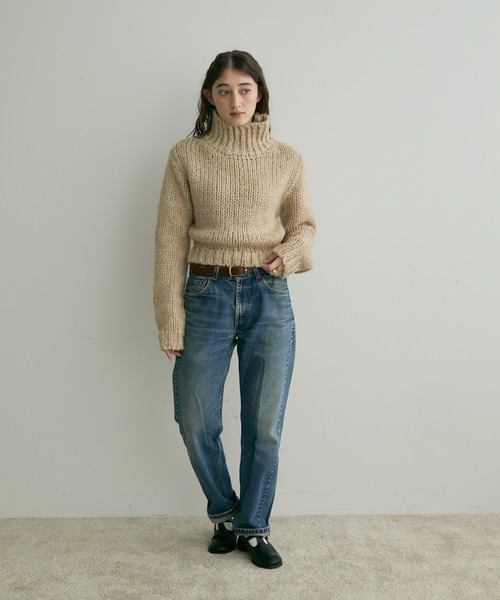 Crisp(クリスプ)の「【ZOZO限定】タートルネックボリュームニット(ニット/セーター・レディース・ベージュ/ブルー/グレー・FREE)」の10枚目の写真