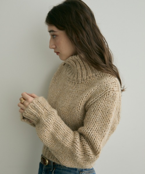 Crisp(クリスプ)の「【ZOZO限定】タートルネックボリュームニット(ニット/セーター・レディース・ベージュ/ブルー/グレー・FREE)」の15枚目の写真