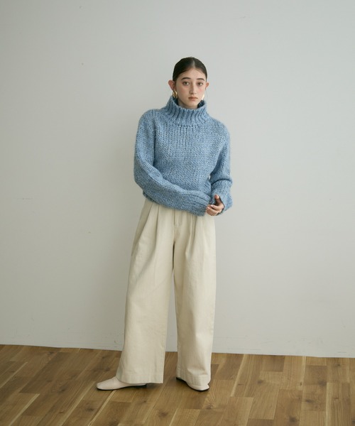 Crisp(クリスプ)の「【ZOZO限定】タートルネックボリュームニット(ニット/セーター・レディース・ベージュ/ブルー/グレー・FREE)」の18枚目の写真