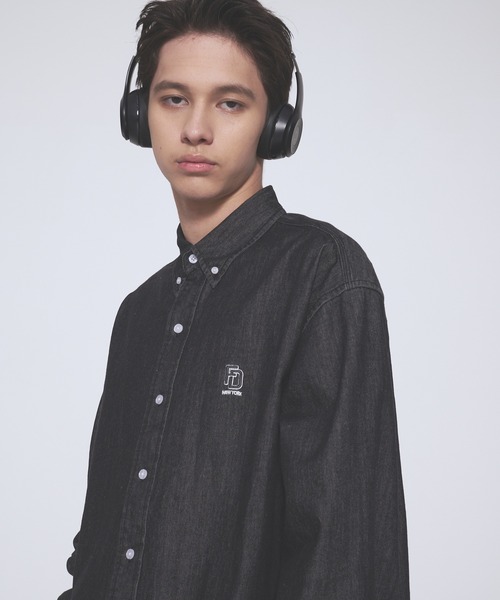 FIRST DOWN（ファーストダウン）の「7.4オンス デニム シャツ（シャツ/ブラウス・メンズ・ライトインディゴブルー/ブラック/インディゴブルー・XL/M/L）」の4枚目の写真