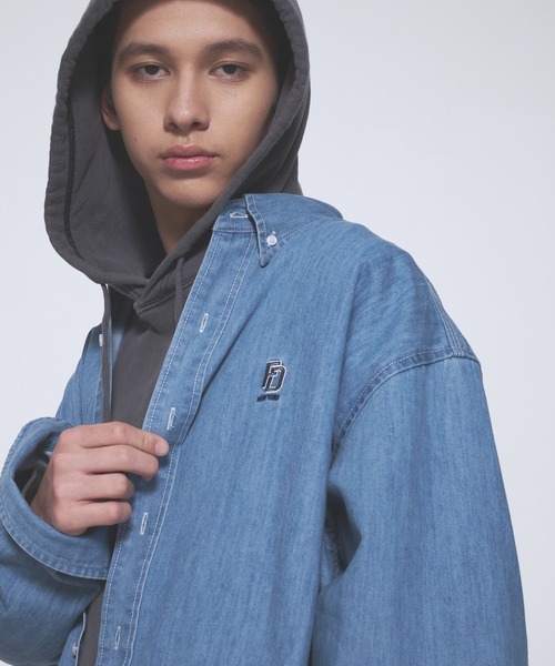 FIRST DOWN（ファーストダウン）の「7.4オンス デニム シャツ（シャツ/ブラウス・メンズ・ライトインディゴブルー/ブラック/インディゴブルー・XL/M/L）」の8枚目の写真