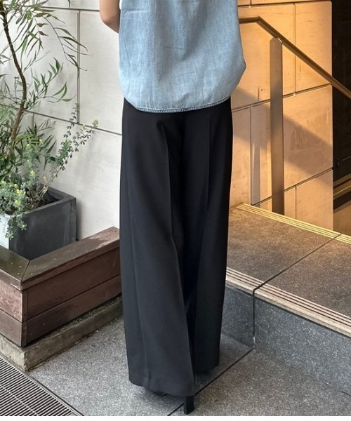 anuans ツータックワイドパンツ　xs ブラック XSサイズあり】ツータックワイドパンツ（その他パンツ）｜anuans（ア
