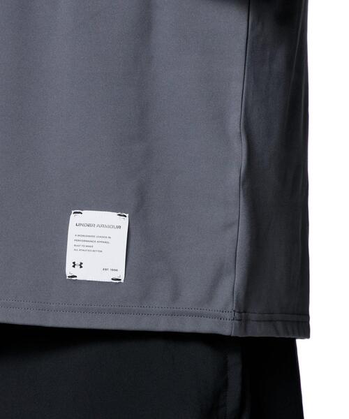 UNDER ARMOUR(アンダーアーマー)の「UAモチベート グラフィック ショートスリーブ Tシャツ(トレーニング/メンズ)(Tシャツ/カットソー・メンズ・グレー×ホワイト・S/M/L/2XL/XL/3XL/5XL/4XL)」の5枚目の写真