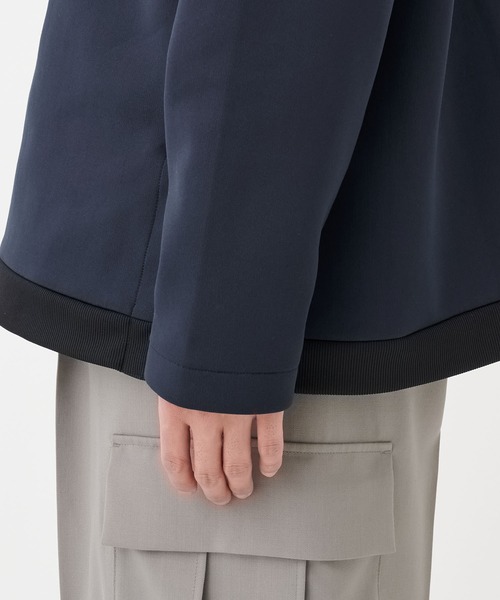 STUDIOUS（ステュディオス）の「【STUDIOUS】FEELS GOOD SIDESLIT SWEAT（スウェット・メンズ・グレー/ライトベージュ/ブラック・2/1）」の10枚目の写真