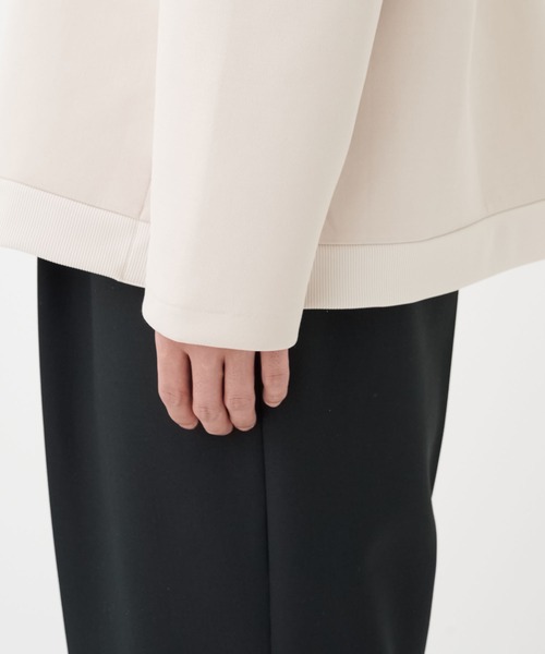 STUDIOUS（ステュディオス）の「【STUDIOUS】FEELS GOOD SIDESLIT SWEAT（スウェット・メンズ・グレー/ライトベージュ/ブラック・2/1）」の18枚目の写真