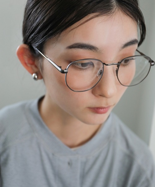 select MOCA(セレクトモカ)の「スクエアUVクリアレンズサングラス(サングラス・レディース・クリア・FREE)」の2枚目の写真