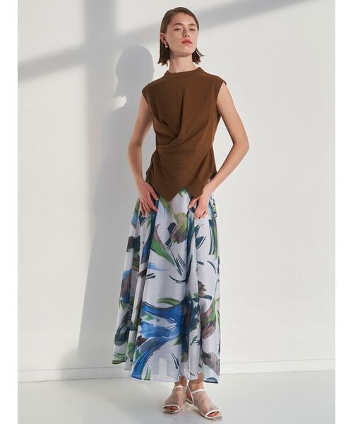 ELENDEEK(エレンディーク)の「ウエストドレープカットソー(Tシャツ/カットソー・レディース・オフホワイト/ブラック/ブラウン・FREE)」の12枚目の写真