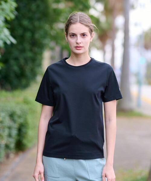 DRESSTERIOR(ドレステリア)の「【接触冷感/抗菌防臭/消臭】アイスクリアコットンTシャツ(Tシャツ/カットソー・レディース・サンドベージュ/ブラック/レッド系1/ライトブルー/ホワイト・34/36/38)」の14枚目の写真
